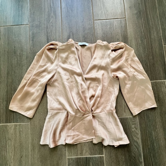 Blouse - Picture 2 of 3